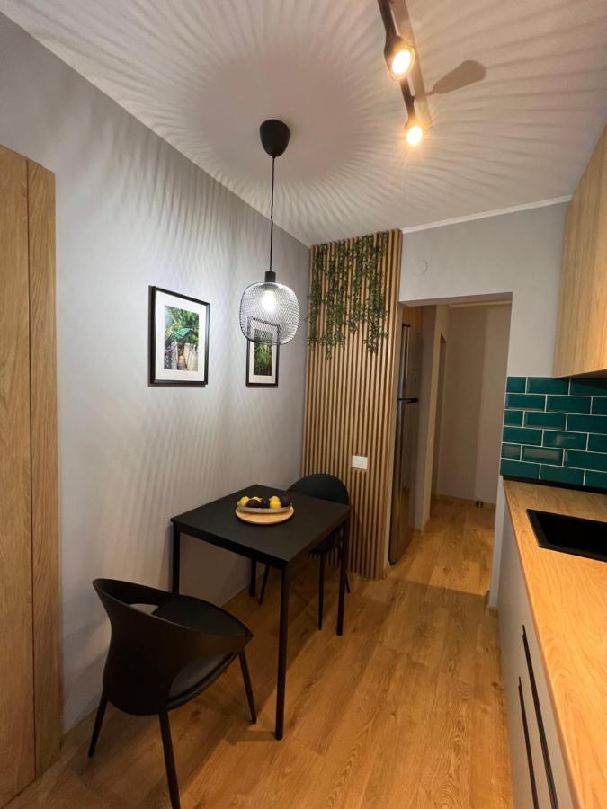 Riverside Jungle Green Apartment Oradea Exterior photo